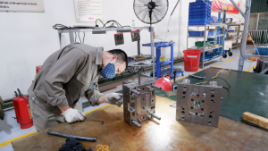 Dịch vụ sửa chữa khuôn ép nhựa tại TPHCM uy tín